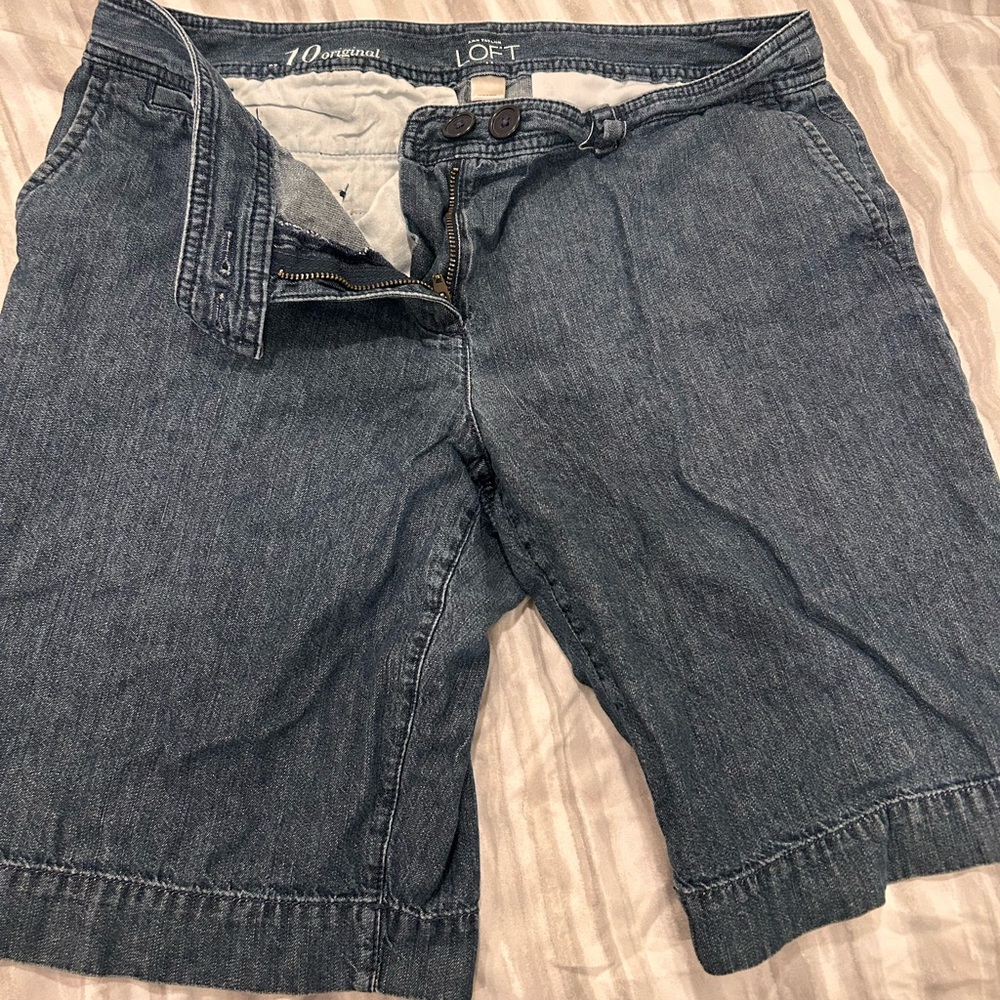 Loft knee length shorts